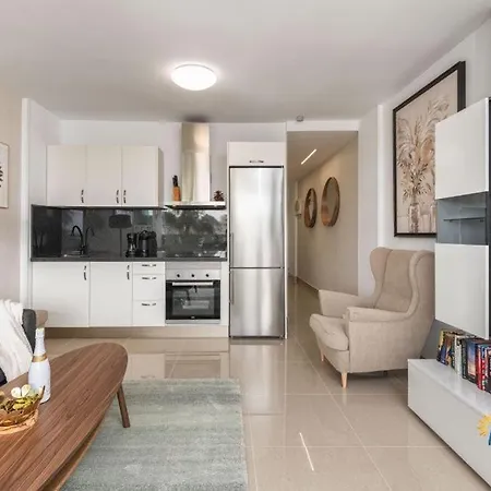 Connie Mick Apartment *