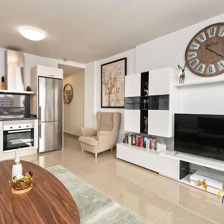 Apartment Connie Mick *