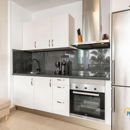 Connie Mick San Bartolomé